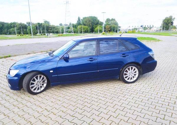 Lexus IS cena 18900 przebieg: 380000, rok produkcji 2004 z Lublin małe 631